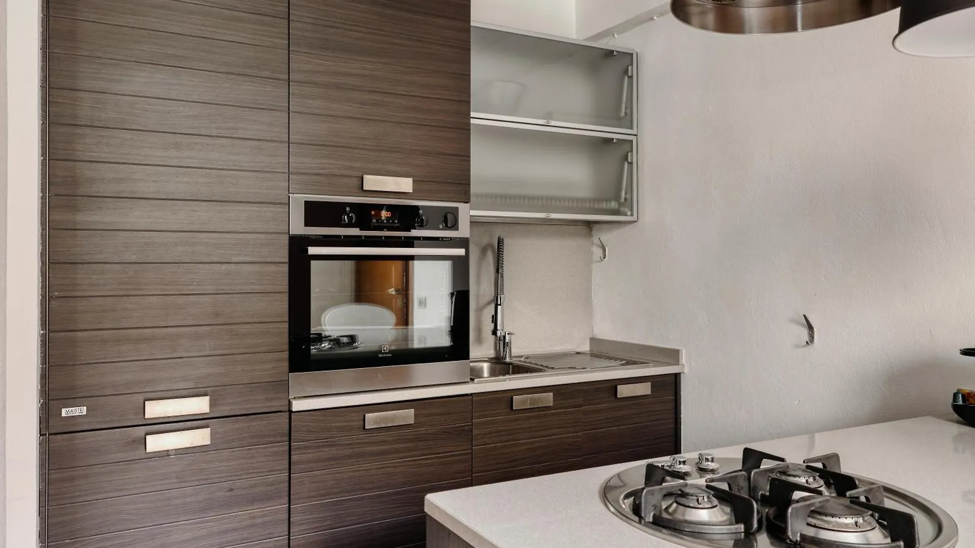Just Urban Stays - Spacious Apt With Terrace - Porta Venezia Milan 0*,  Italy