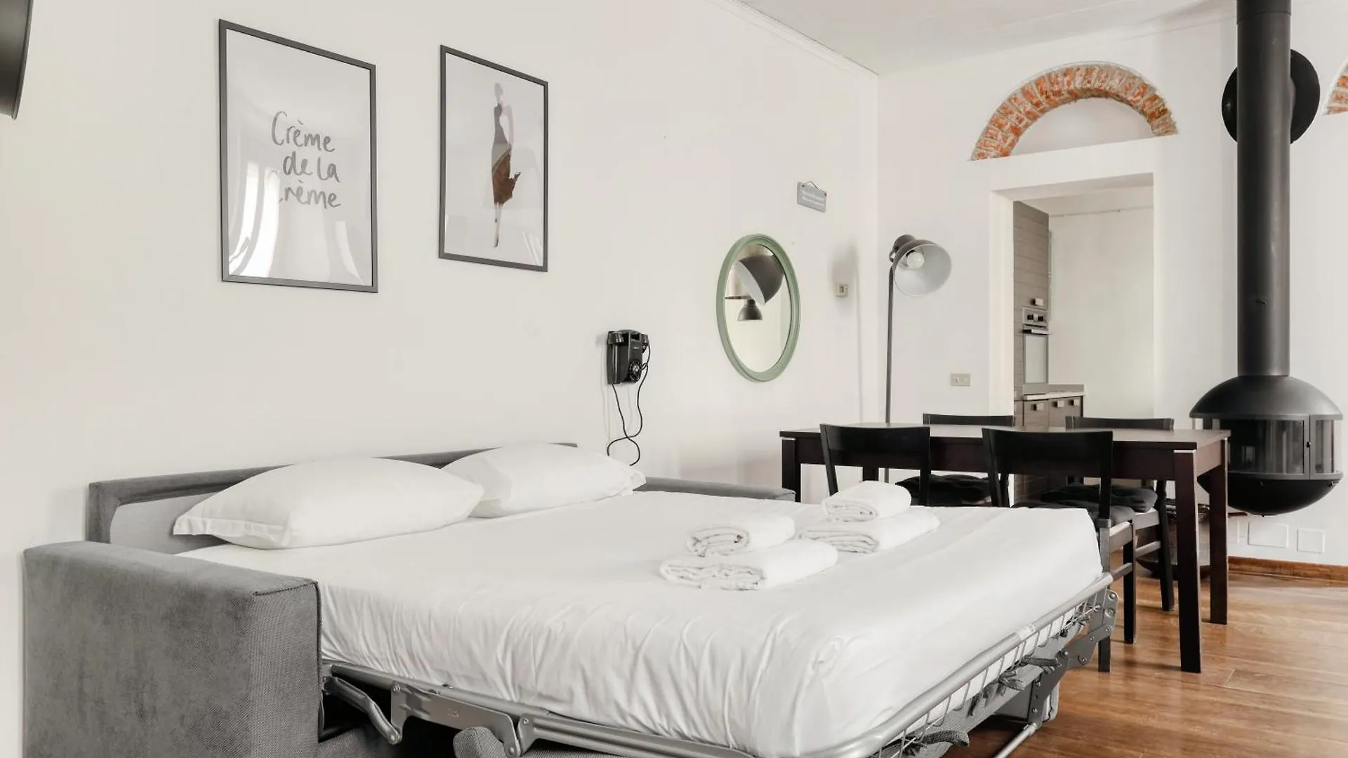 Just Urban Stays - Spacious Apt With Terrace - Porta Venezia Milan 0*,  Italy